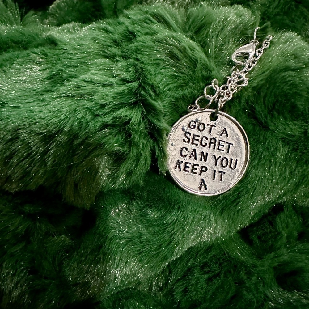 Silver Pendant Pretty Little Liars bonus Deadpool Necklace